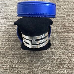 Brand new bangle silver